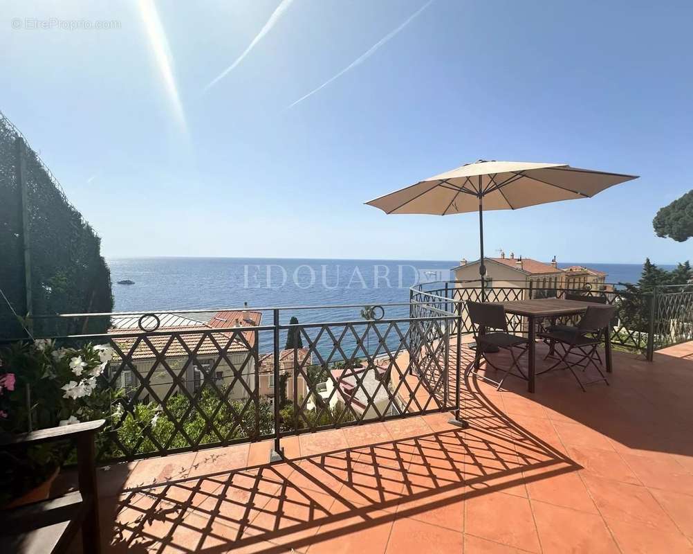 Appartement à ROQUEBRUNE-CAP-MARTIN