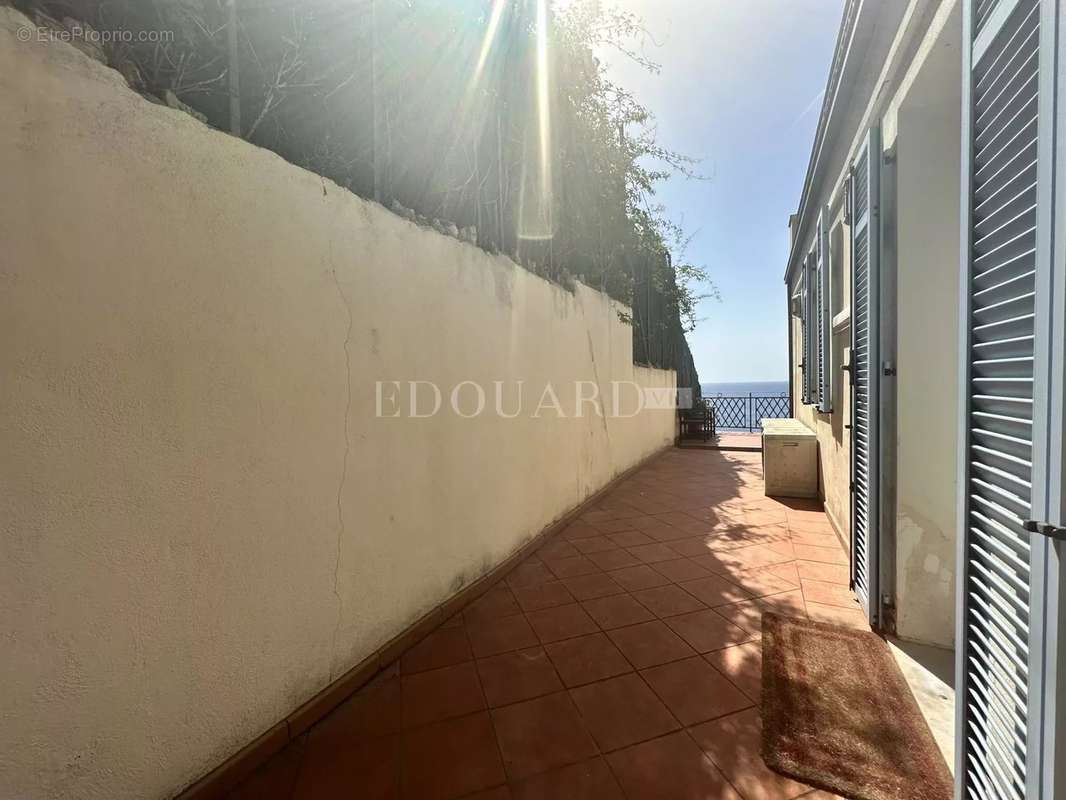 Appartement à ROQUEBRUNE-CAP-MARTIN