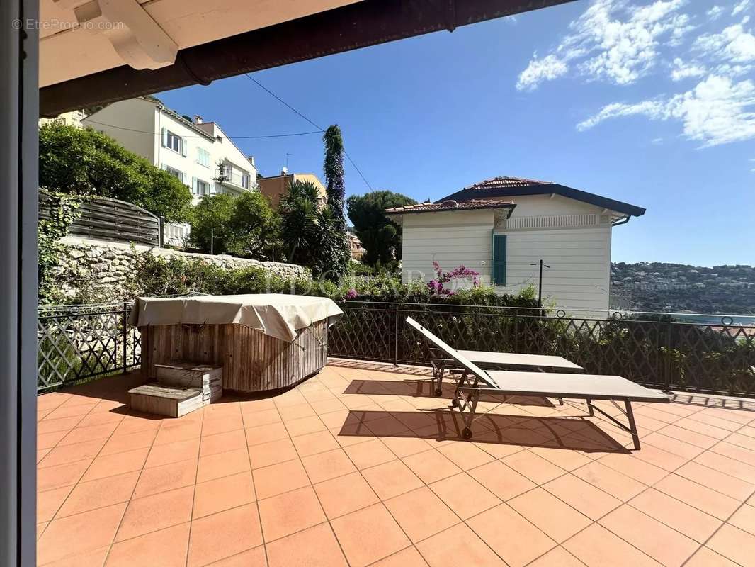 Appartement à ROQUEBRUNE-CAP-MARTIN