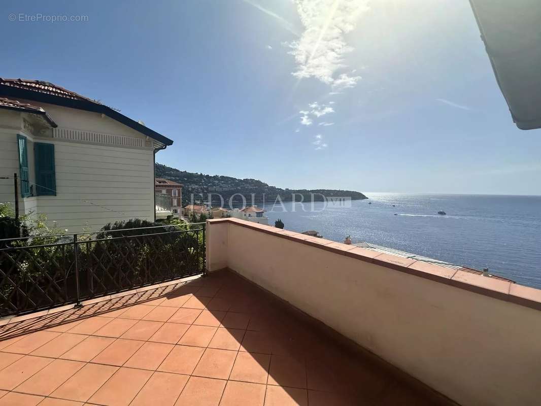 Appartement à ROQUEBRUNE-CAP-MARTIN