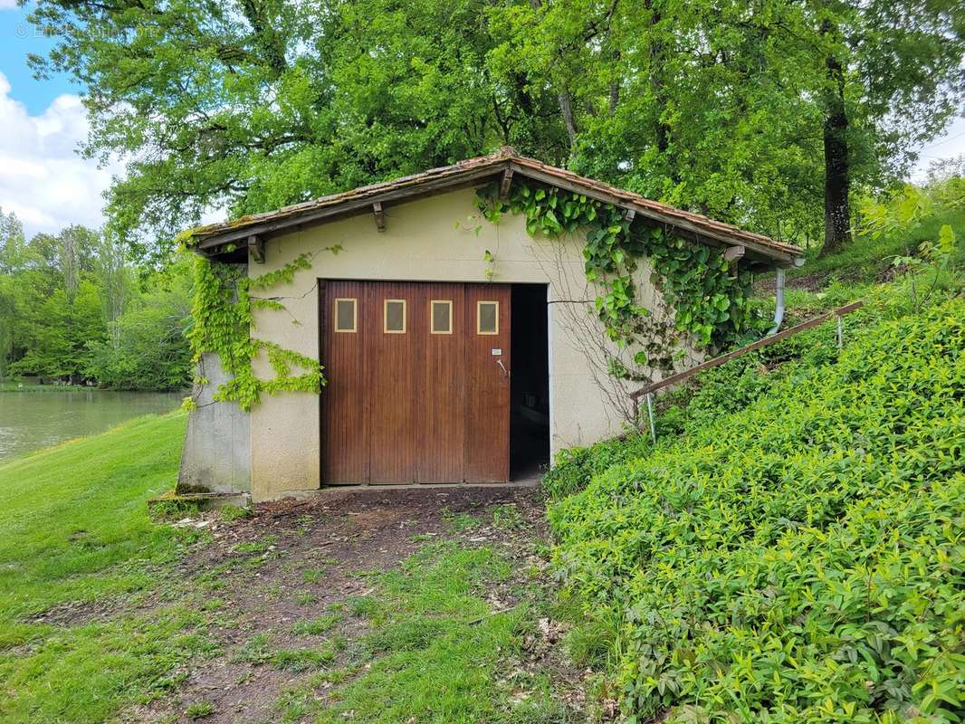 Maison à SAUSSIGNAC