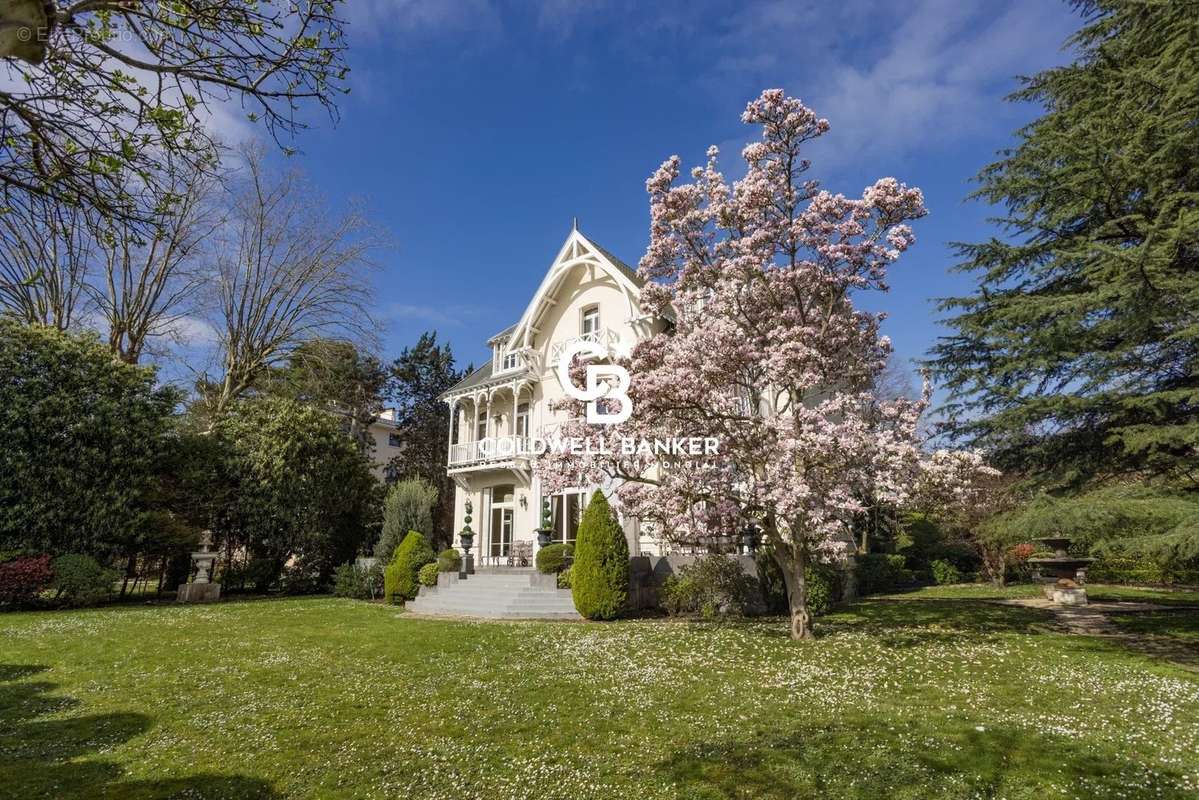 Maison à CROISSY-SUR-SEINE