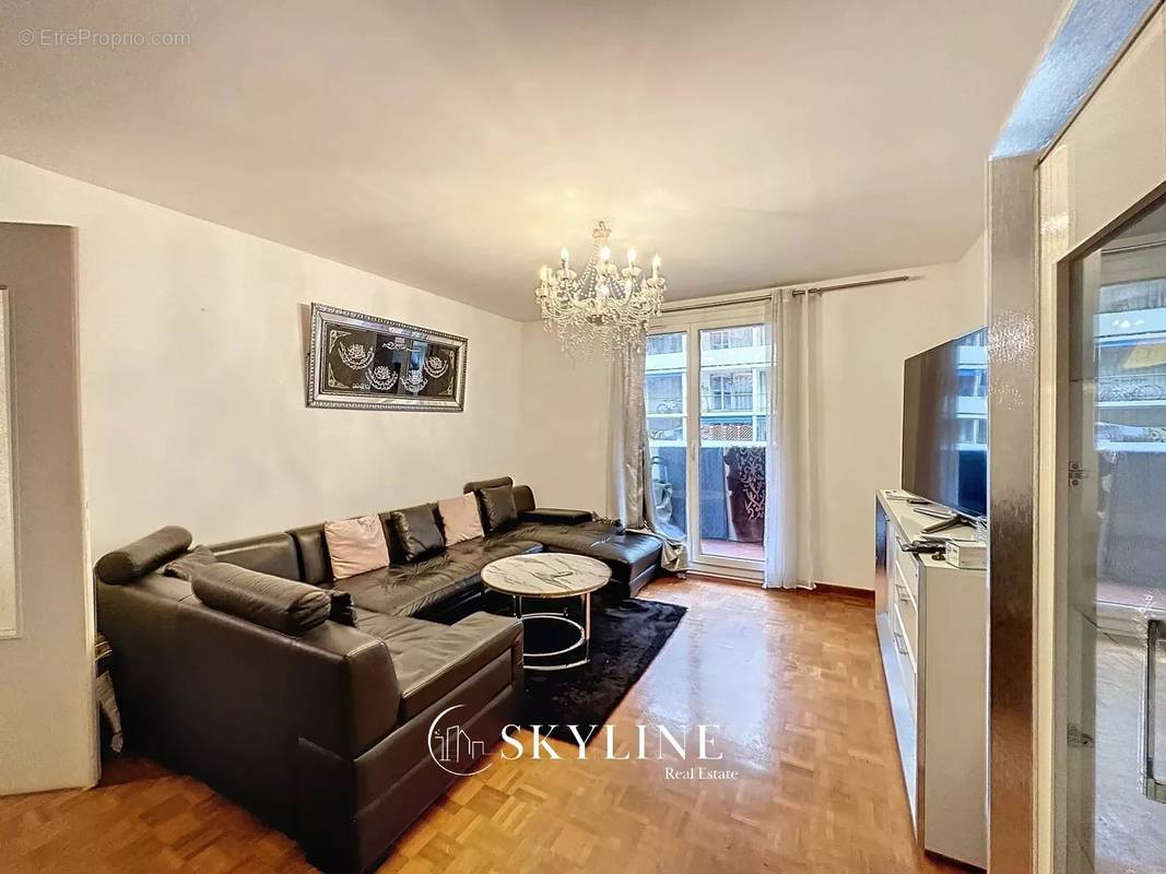 Appartement à MARSEILLE-3E