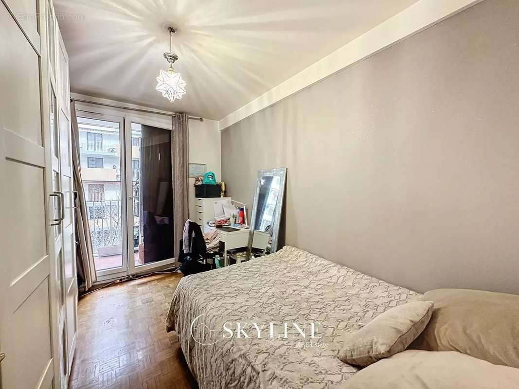 Appartement à MARSEILLE-3E