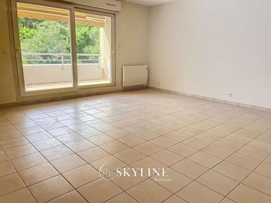 Appartement à MARSEILLE-8E