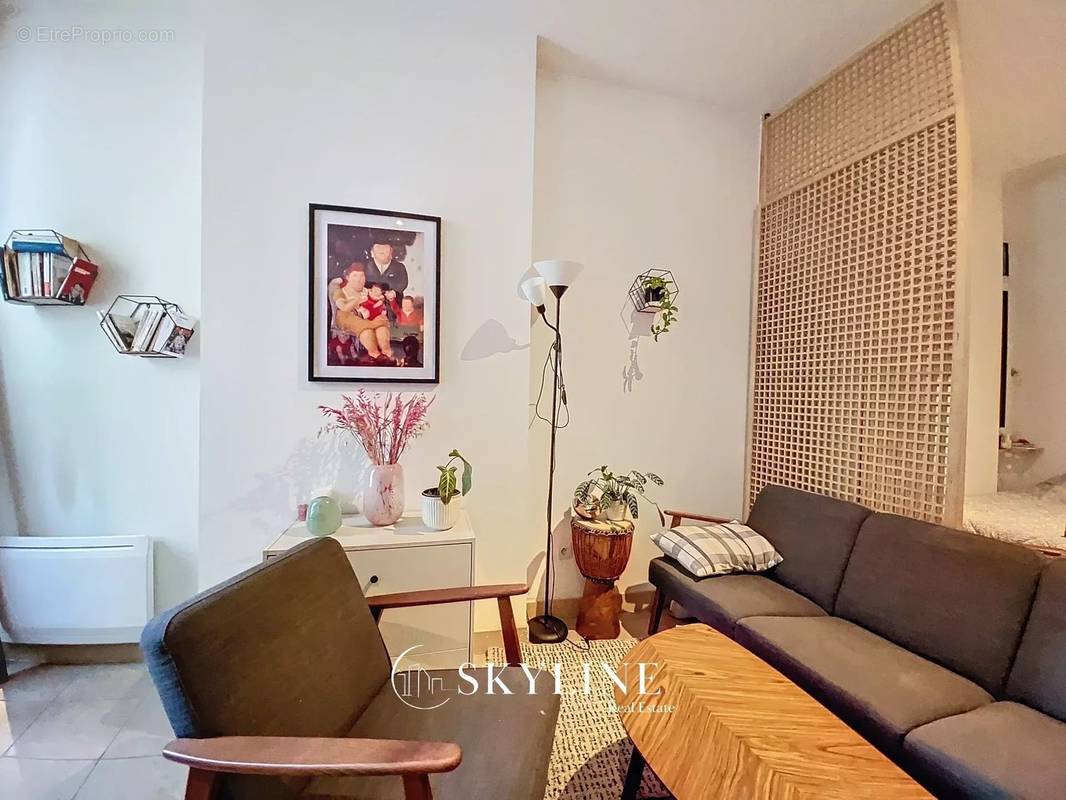 Appartement à MARSEILLE-1E