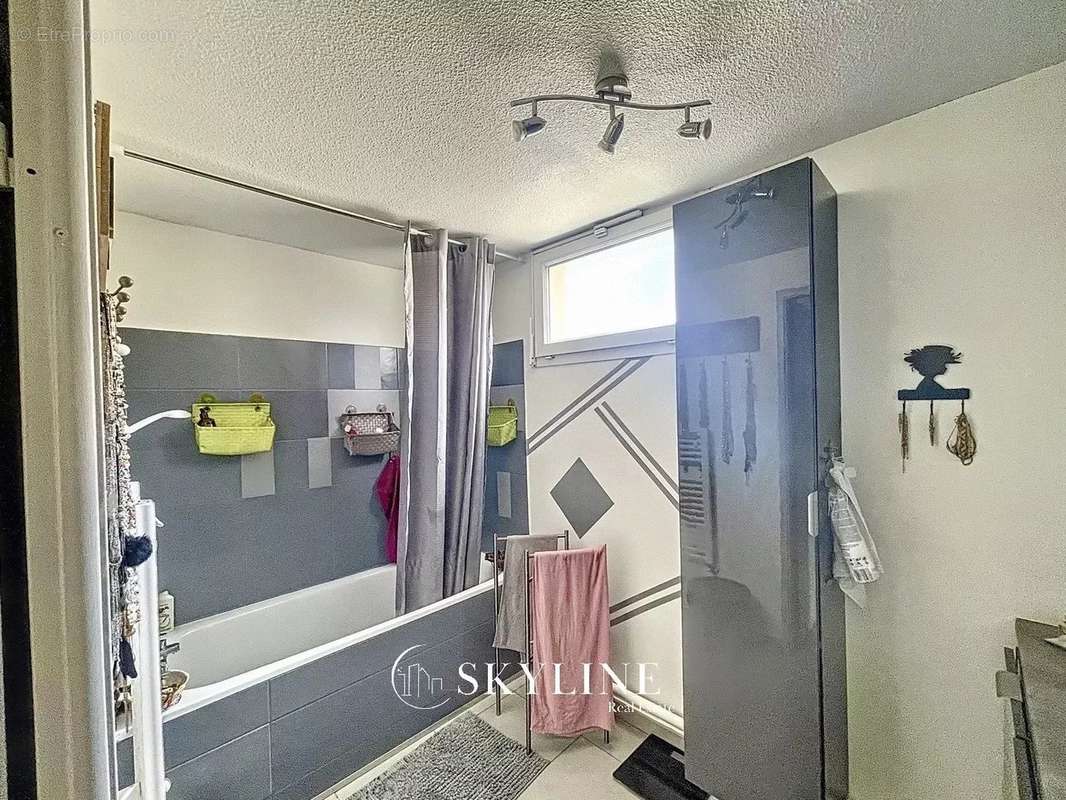 Appartement à MARSEILLE-12E