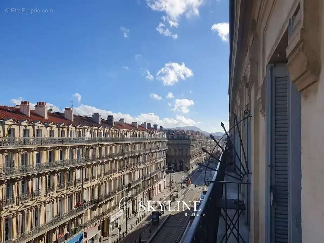 Appartement à MARSEILLE-2E