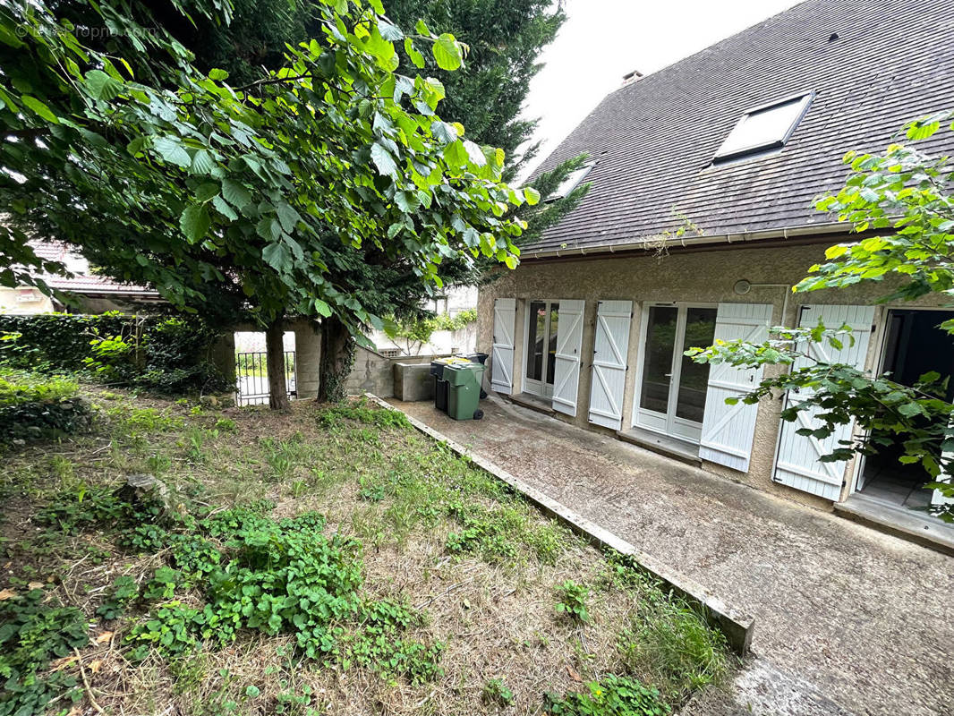 Appartement à CRECY-LA-CHAPELLE