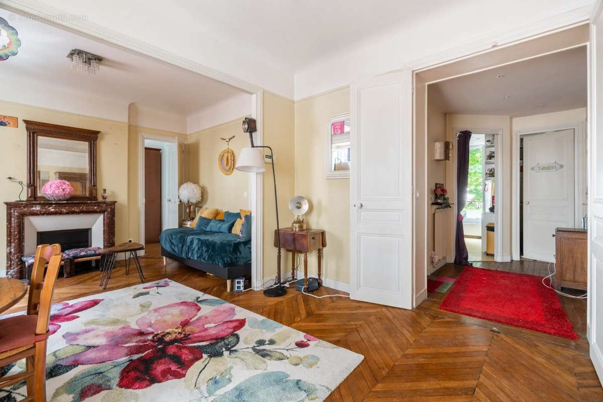 Appartement à LEVALLOIS-PERRET