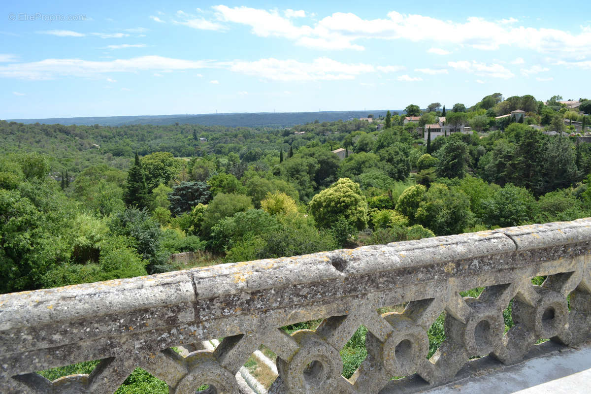 Appartement à UZES