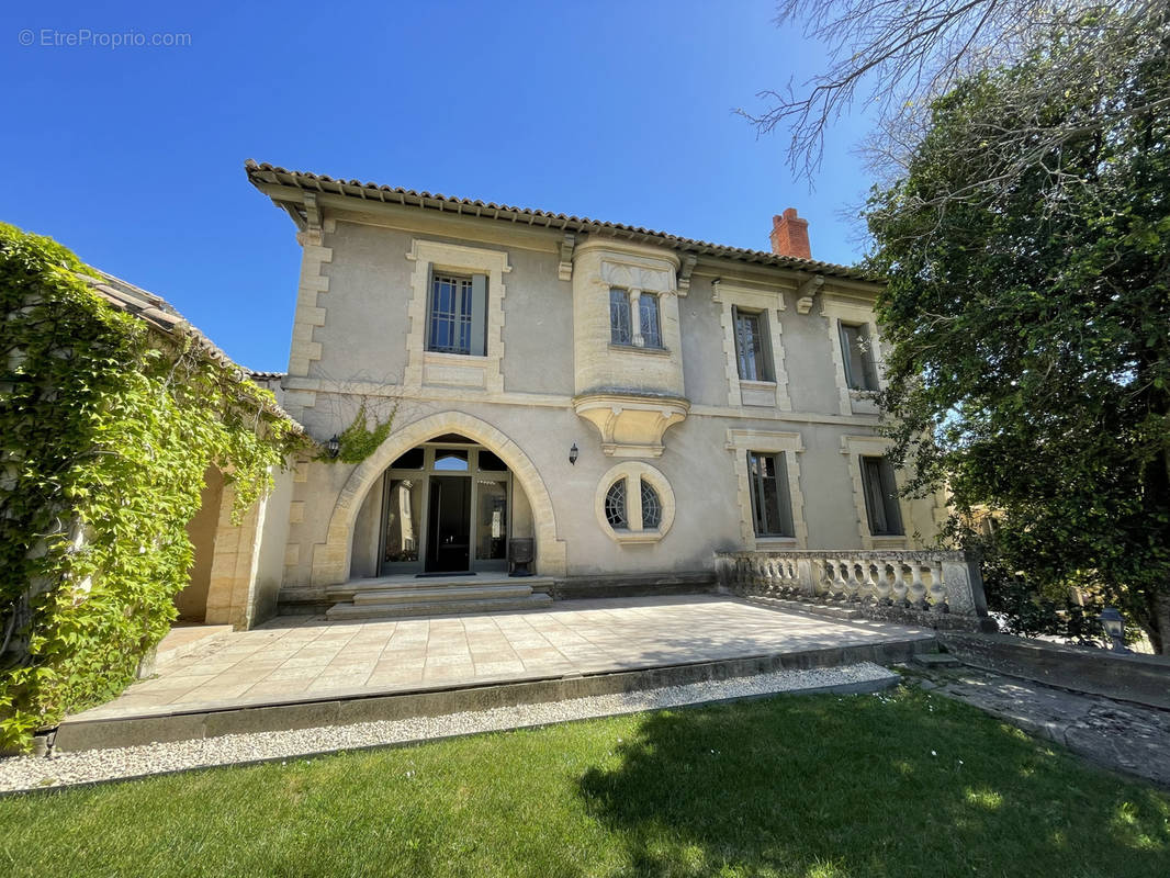 Appartement à UZES