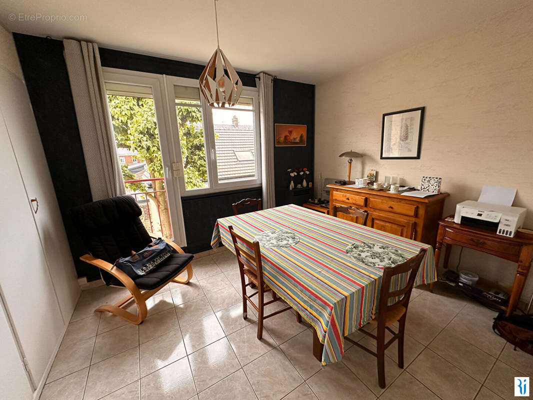 Appartement à SOTTEVILLE-LES-ROUEN