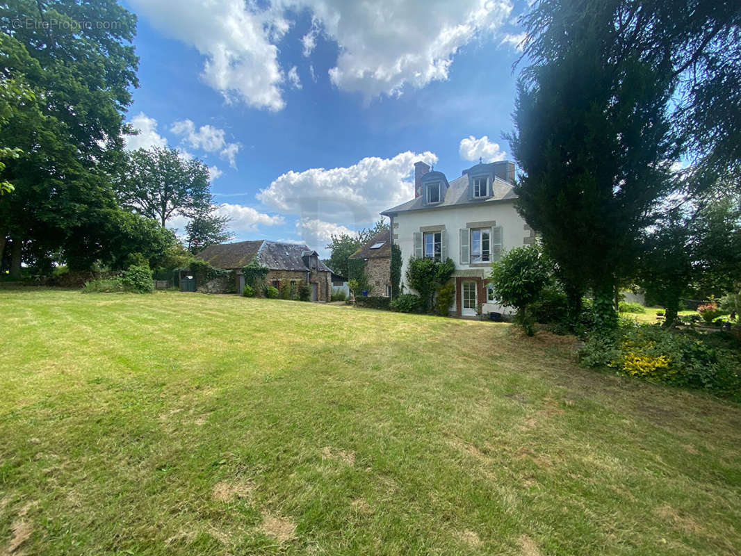 Maison à SAINT-DENIS-SUR-SARTHON