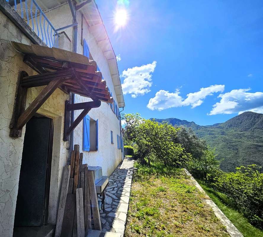 Maison à LANTOSQUE