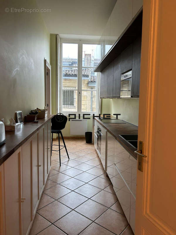 Appartement à BORDEAUX