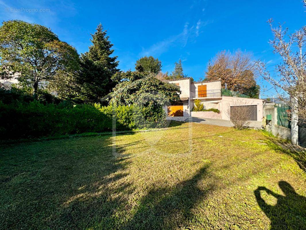 Maison à CAGNES-SUR-MER