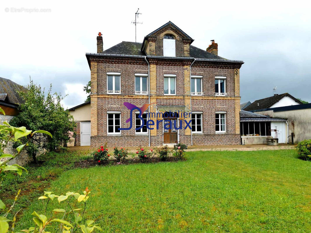 Maison à SAINT-PIERRE-DE-VARENGEVILLE