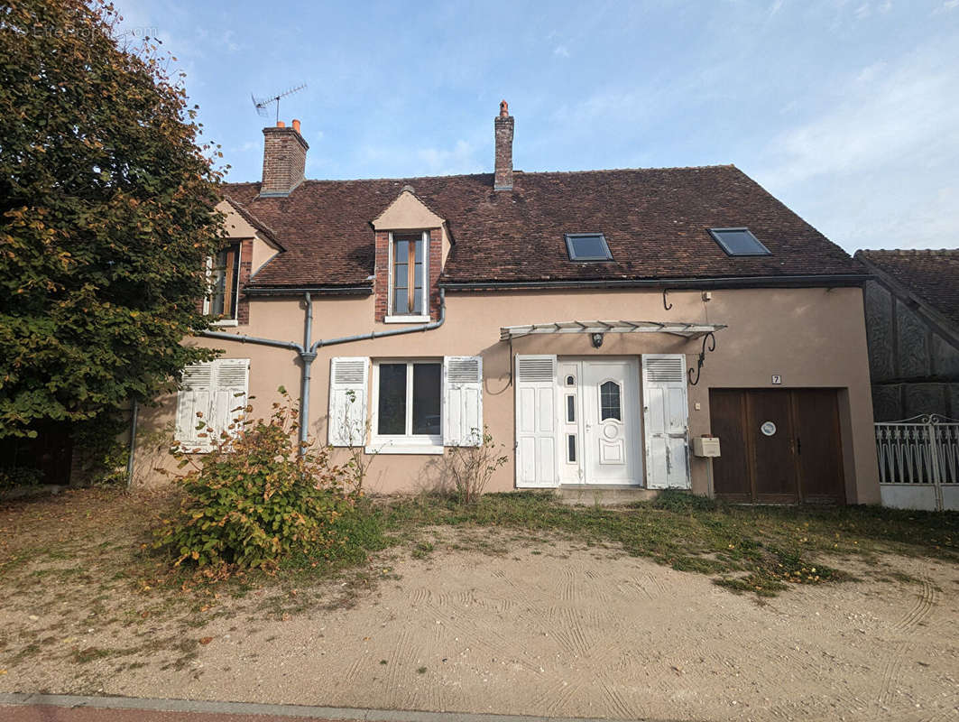 Maison à LES CHOUX