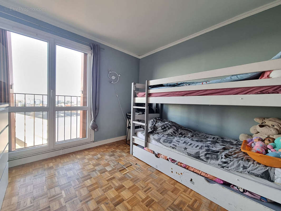 Appartement à FONTENAY-SOUS-BOIS