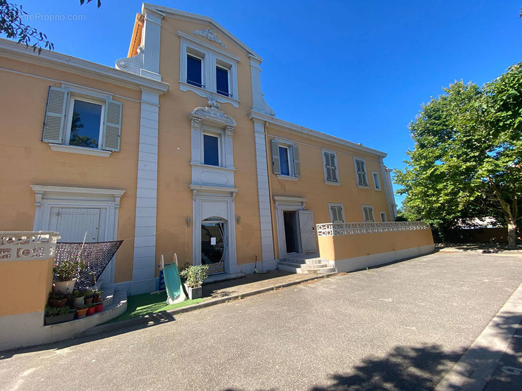 Appartement à MARSEILLE-8E