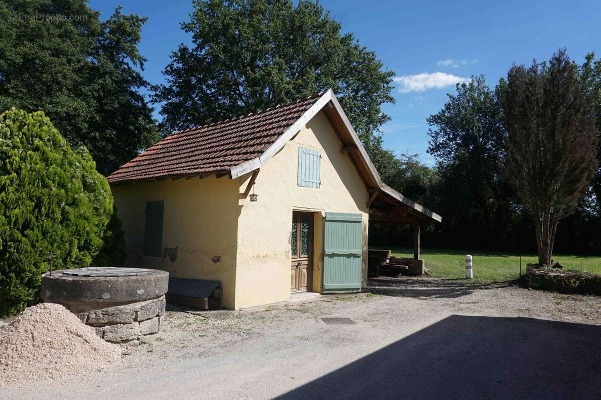 Maison à ORMES