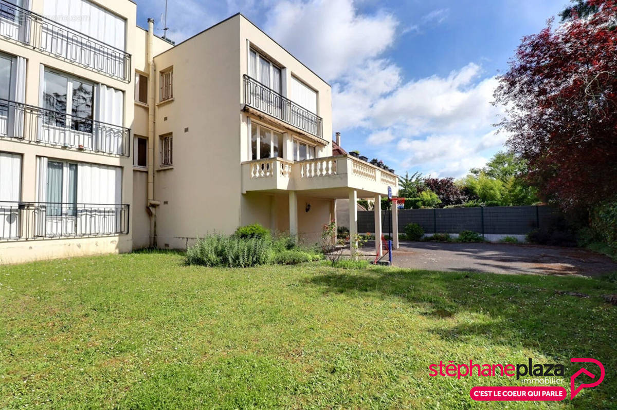 Appartement à MAISONS-LAFFITTE