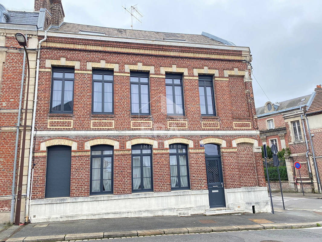 Maison à SAINT-QUENTIN