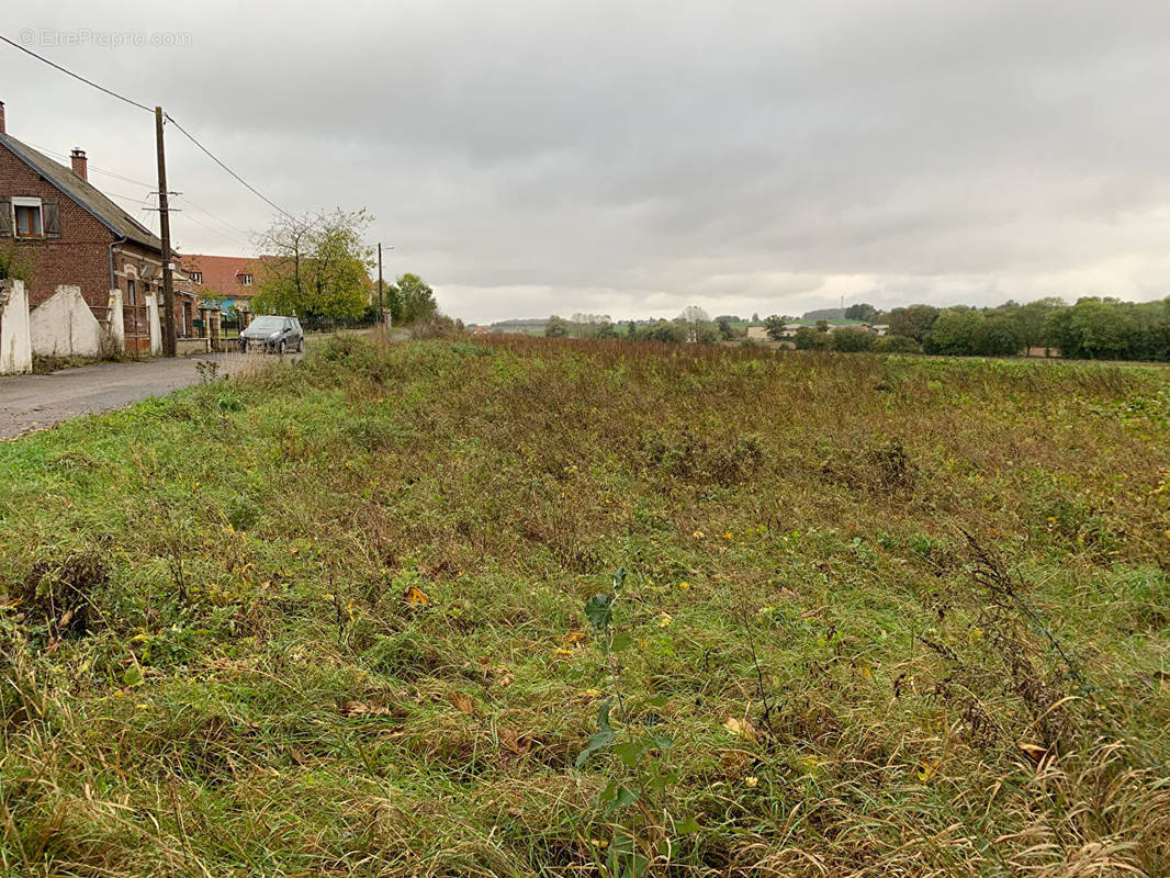 Terrain à HARGICOURT