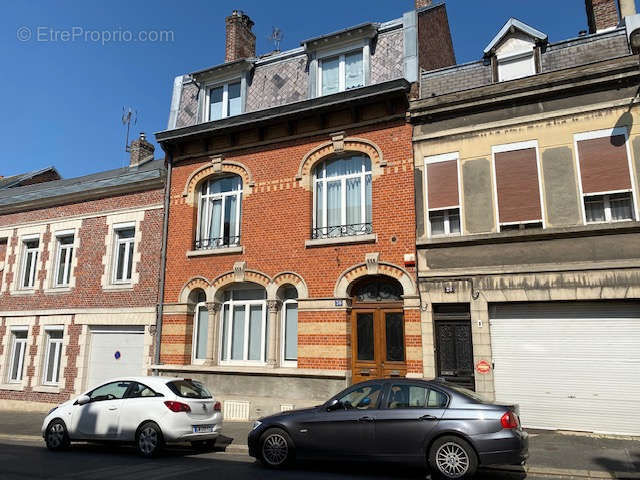 Maison à SAINT-QUENTIN