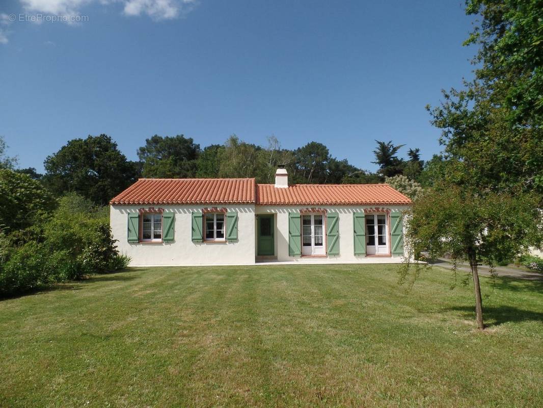 Maison à CHATEAUNEUF