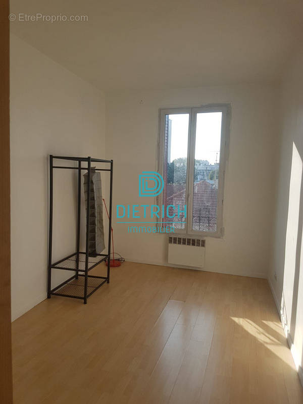 Appartement à AUBERVILLIERS