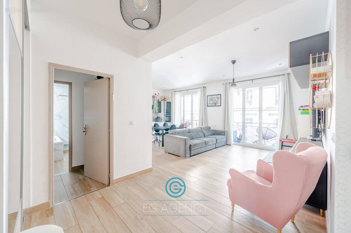 Appartement à MARSEILLE-6E