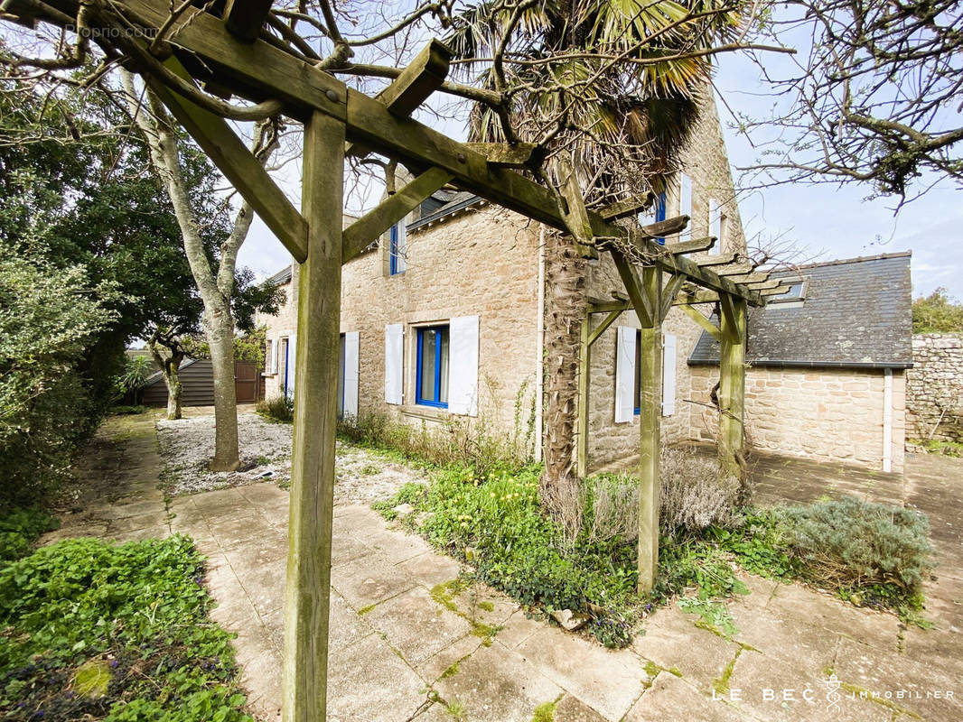 Maison à LARMOR-BADEN