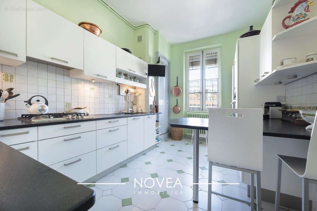 Appartement à LYON-6E