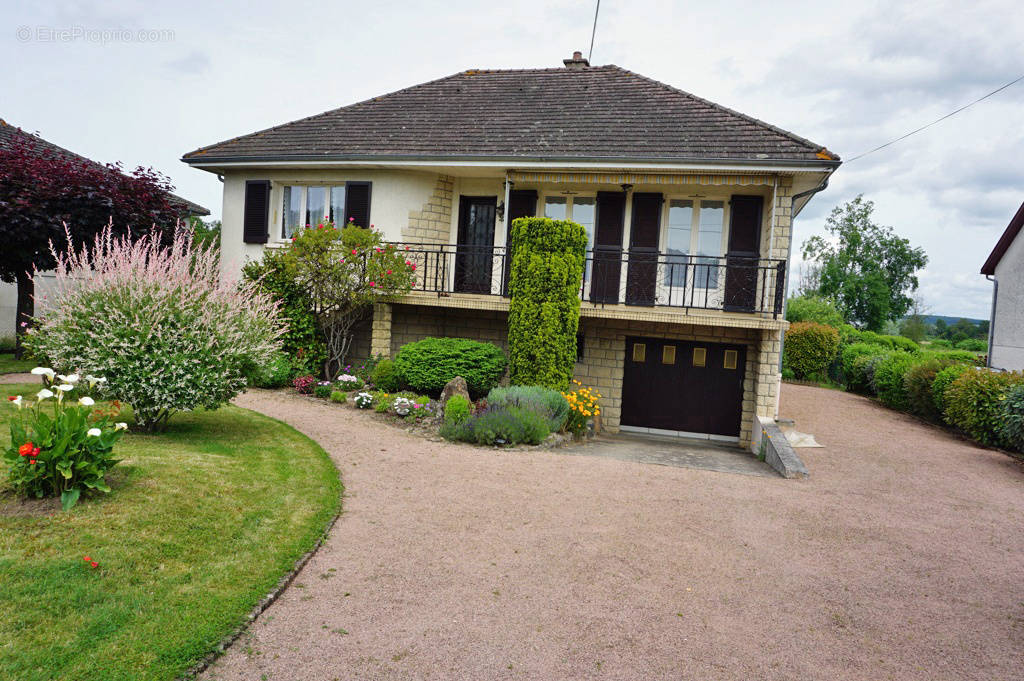 Maison à PIERREFITTE-SUR-LOIRE