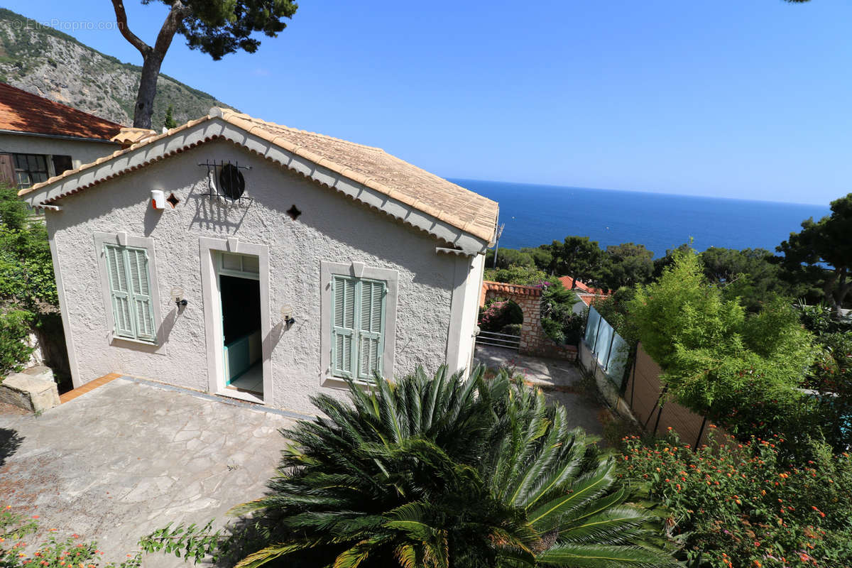 Maison à EZE