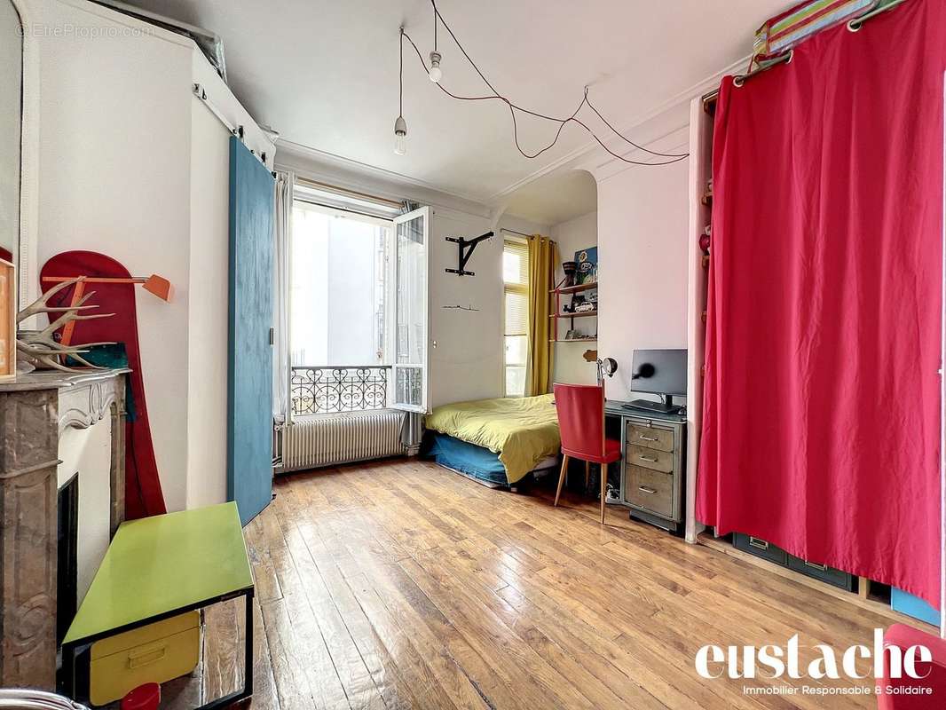 Appartement à PARIS-18E