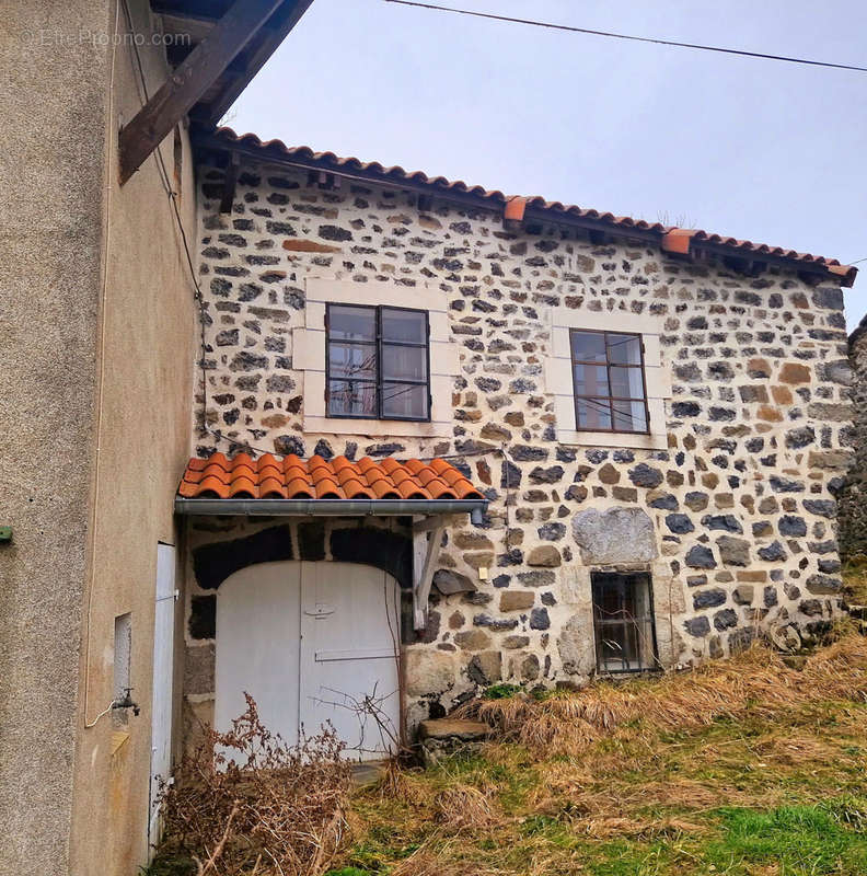 Maison à PRESAILLES