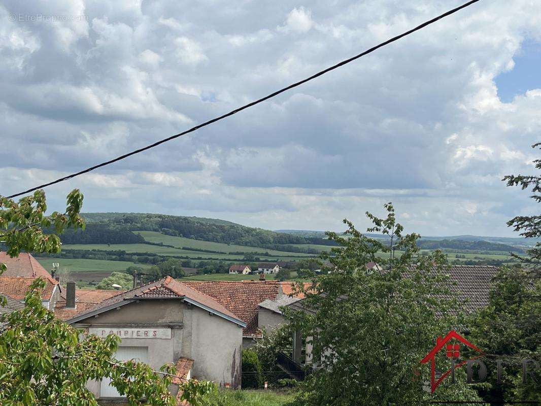 Maison à SERQUEUX