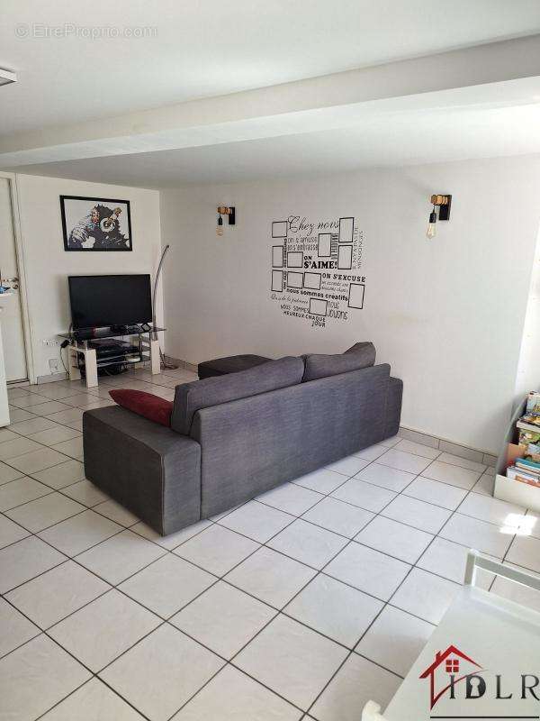 Appartement à ARC-LES-GRAY