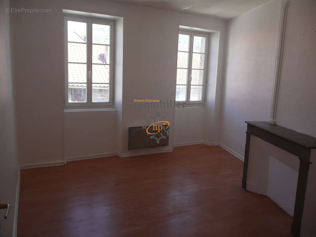 Appartement à SAINT-AFFRIQUE