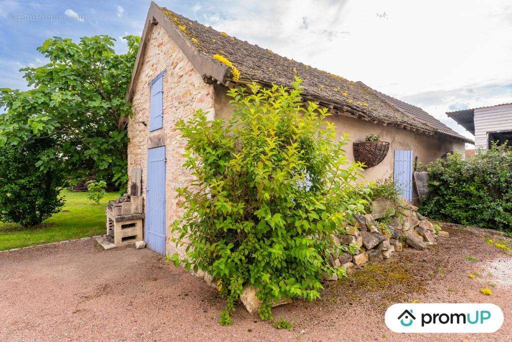 Maison à SAINT-MARCEL