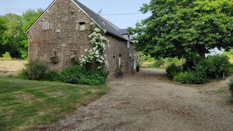 Maison à CEAUCE