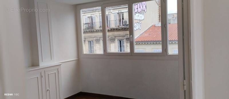 Appartement à MARSEILLE-1E