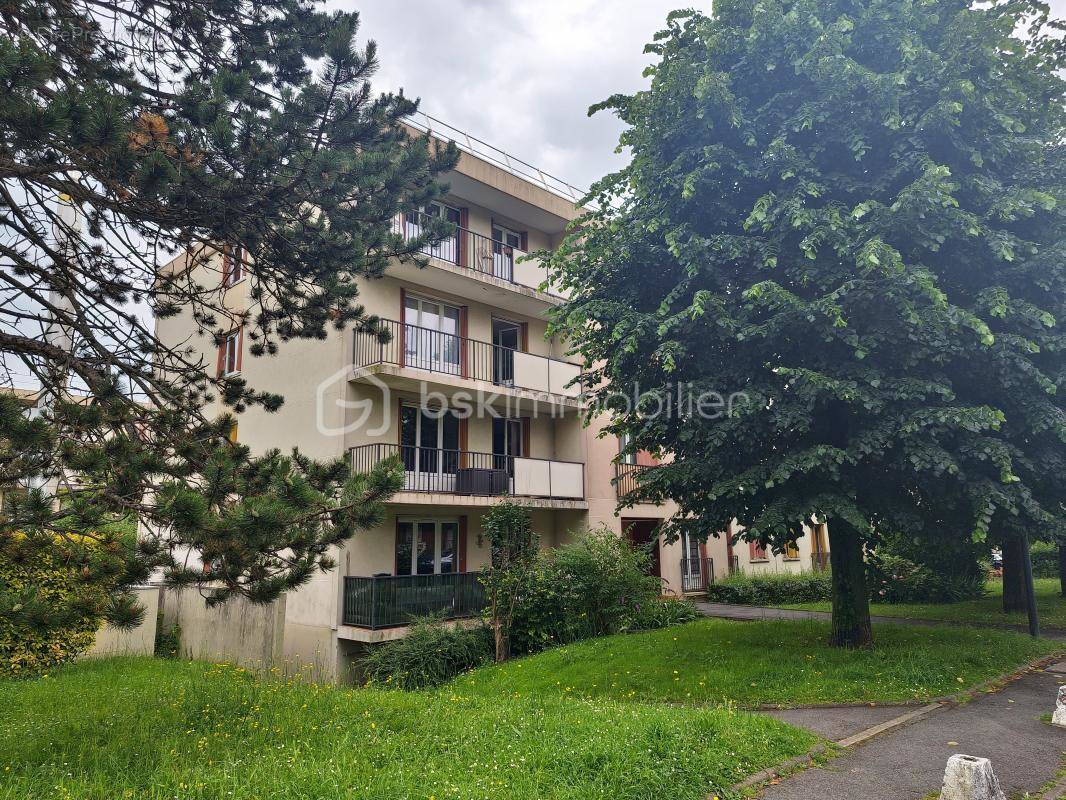 Appartement à BROU-SUR-CHANTEREINE