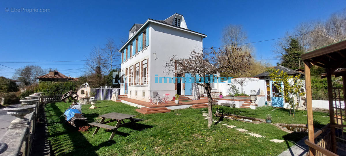 Maison à TARBES