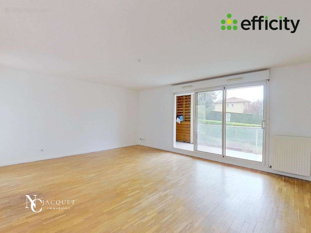 Appartement à SAINTE-FOY-LES-LYON