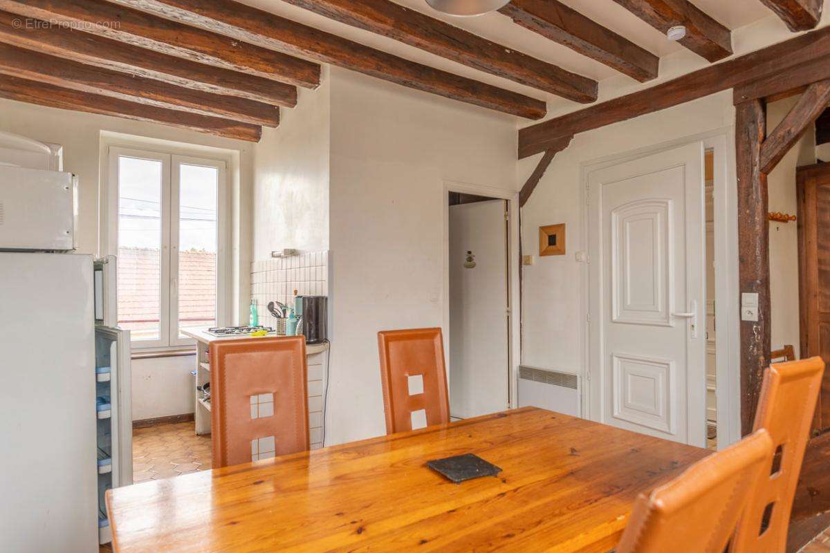 Appartement à MENNETOU-SUR-CHER