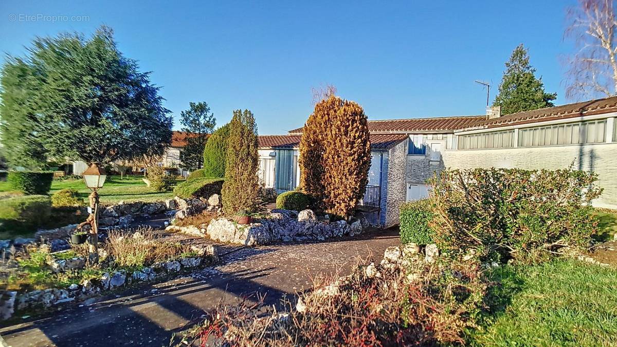 Maison à CHAUVIGNY